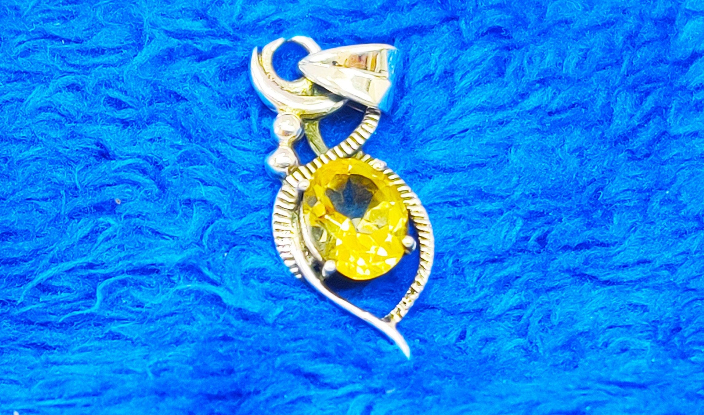 Sterling Silver Citrine Stone Pendant