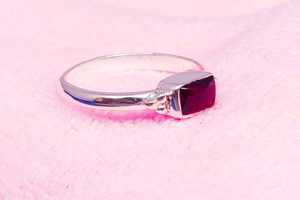 Sterling Silver Garnet Stone Ring